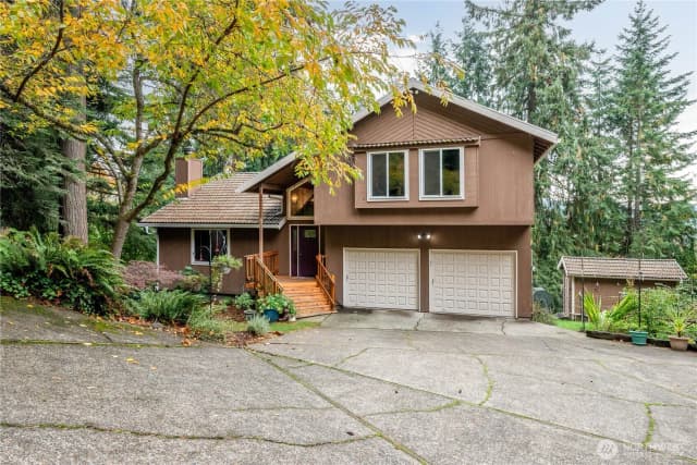 Property photo for 4415 Poplar Way, Longview