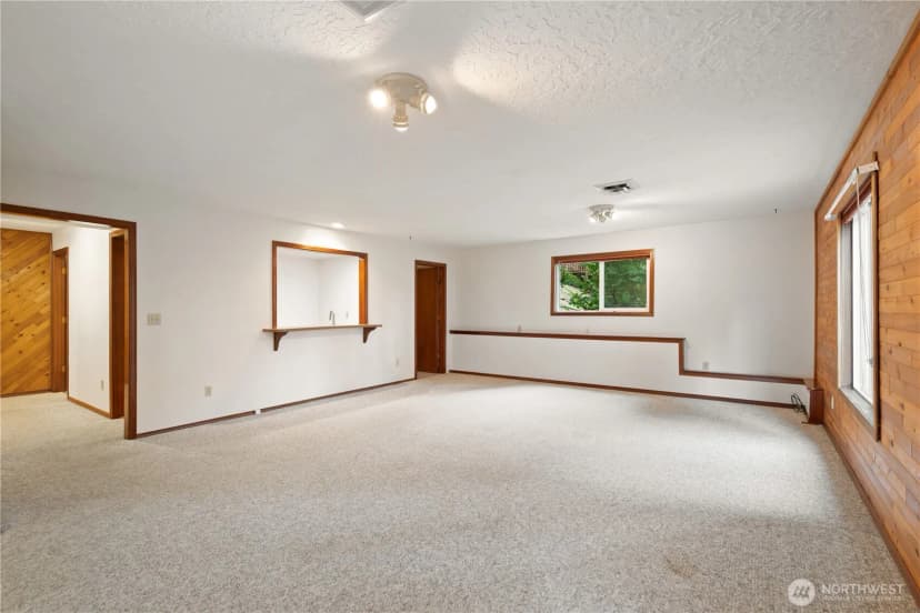 Property photo for 4415 Poplar Way, Longview photo 17