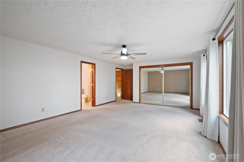 Property photo for 4415 Poplar Way, Longview photo 11