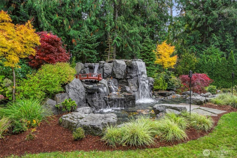 Property photo for 3037 Ne Harrison Drive, Issaquah photo 8