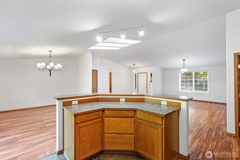 Property photo for 2212 184th Avenue Sw, Lakebay photo 12