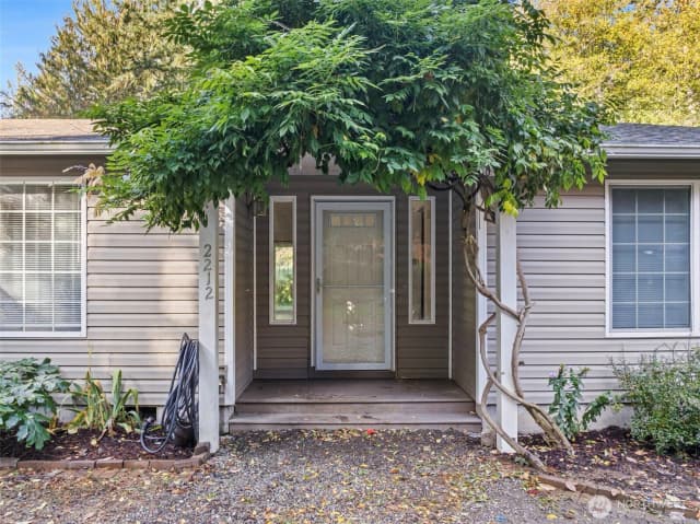 Property photo for 2212 184th Avenue Sw, Lakebay photo 3