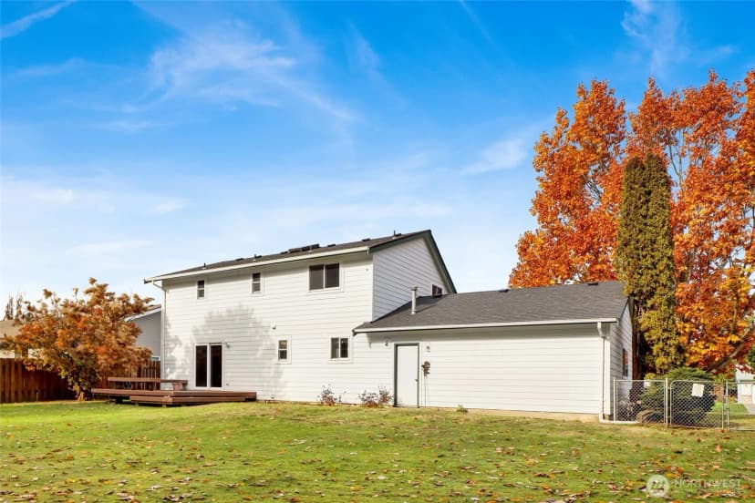 Property photo for 812 Vine Circle, Lynden photo 34