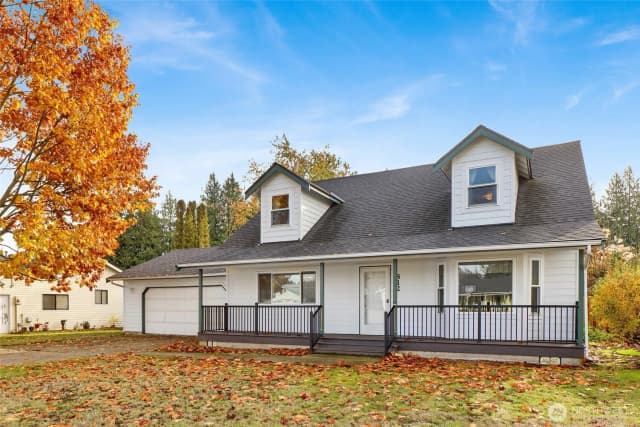 Property photo for 812 Vine Circle, Lynden photo 3