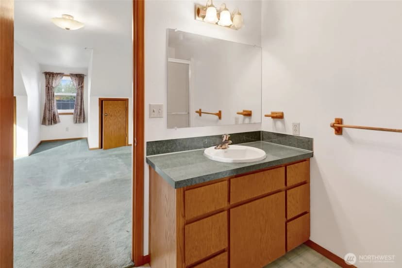 Property photo for 812 Vine Circle, Lynden photo 25