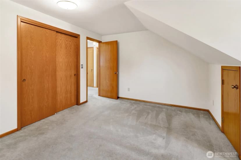 Property photo for 812 Vine Circle, Lynden photo 27