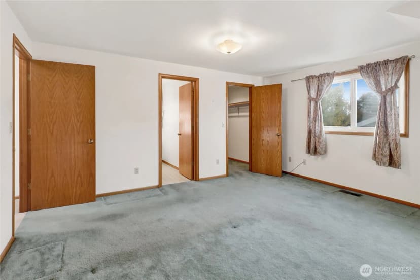 Property photo for 812 Vine Circle, Lynden photo 22