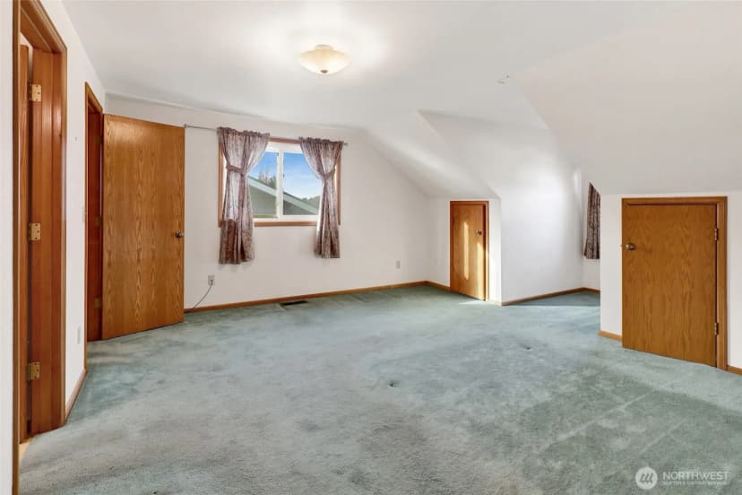 Property photo for 812 Vine Circle, Lynden photo 21