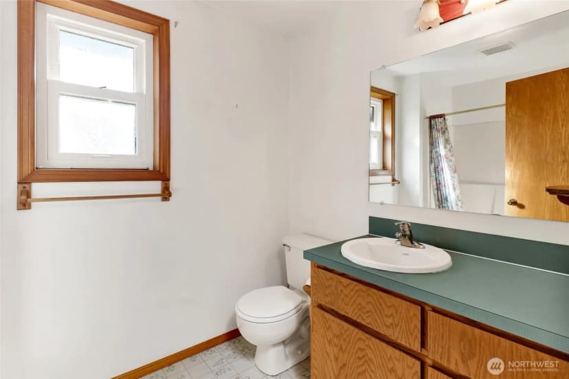 Property photo for 812 Vine Circle, Lynden photo 30
