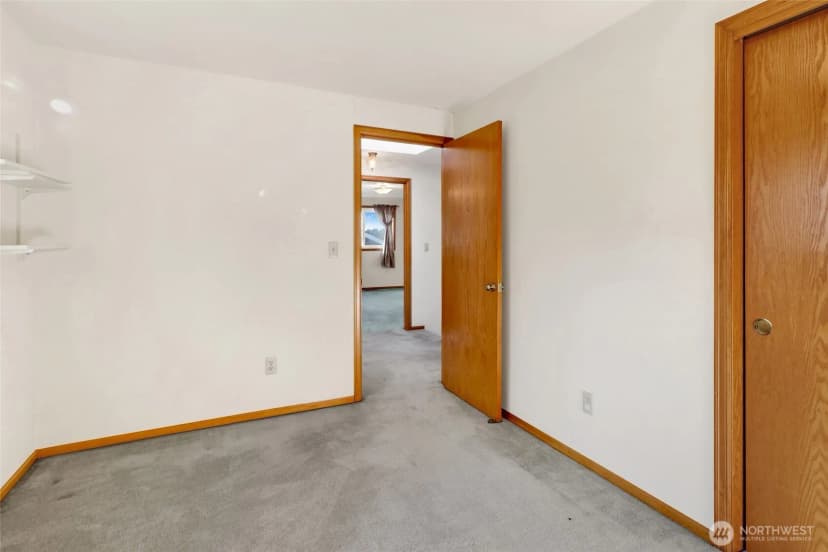 Property photo for 812 Vine Circle, Lynden photo 29
