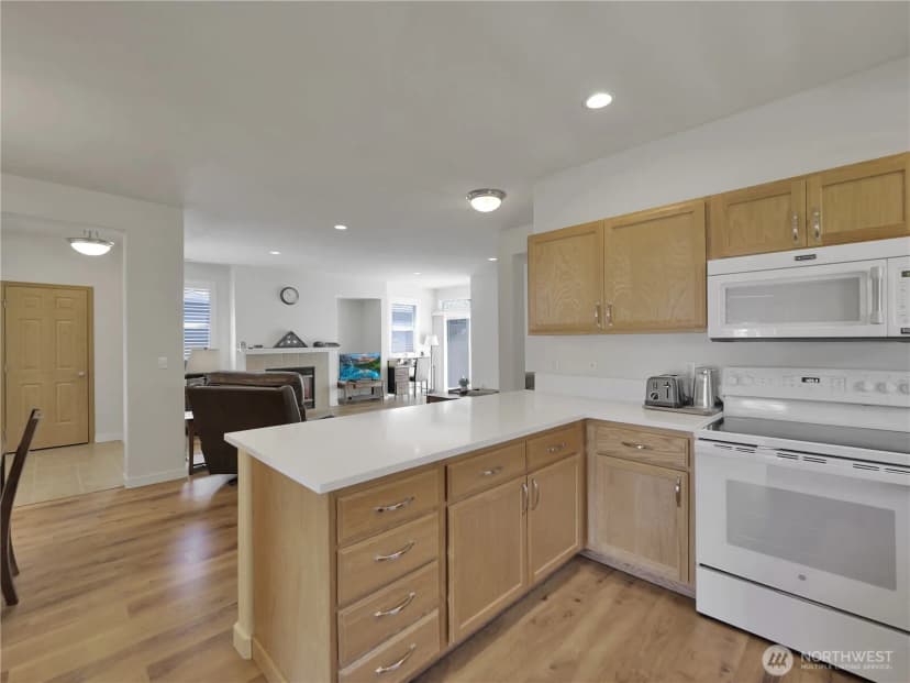 Property photo for 8217 Bainbridge Loop Ne, Lacey photo 15
