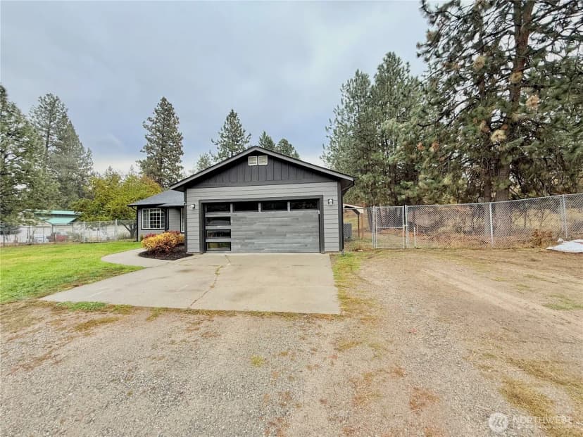 Property photo for 48 Pinecrest Road, Tonasket photo 2