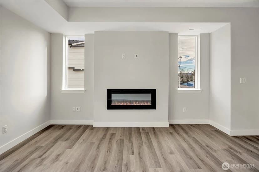 Property photo for 6722 Ne 187th Street #105, Kenmore photo 10