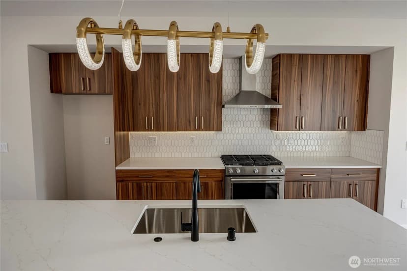 Property photo for 6722 Ne 187th Street #105, Kenmore photo 22