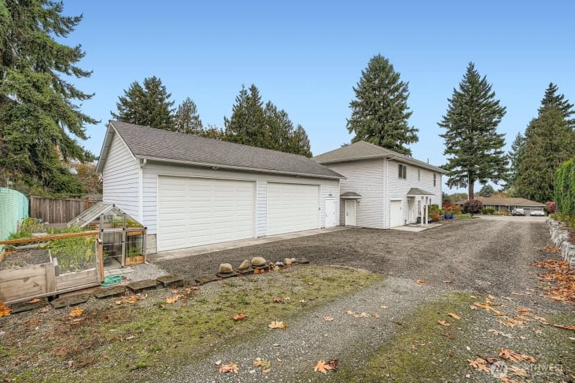 Property photo for 16051 51st Avenue S, Tukwila photo 3