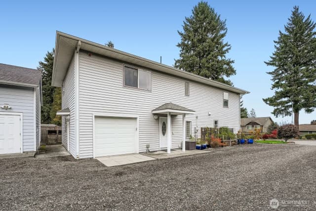 Property photo for 16051 51st Avenue S, Tukwila photo 2