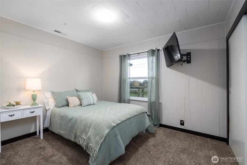 Property photo for 879 N Fruitdale Road, Sedro Woolley photo 19