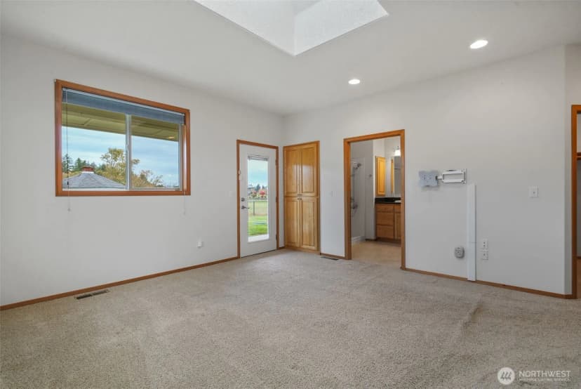 Property photo for 115 Schoolhouse Lane, Toledo photo 21