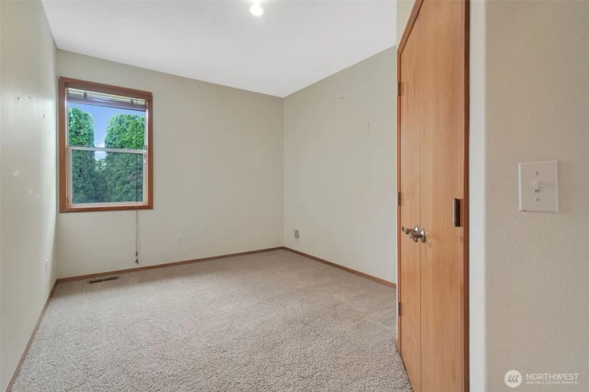 Property photo for 115 Schoolhouse Lane, Toledo photo 25