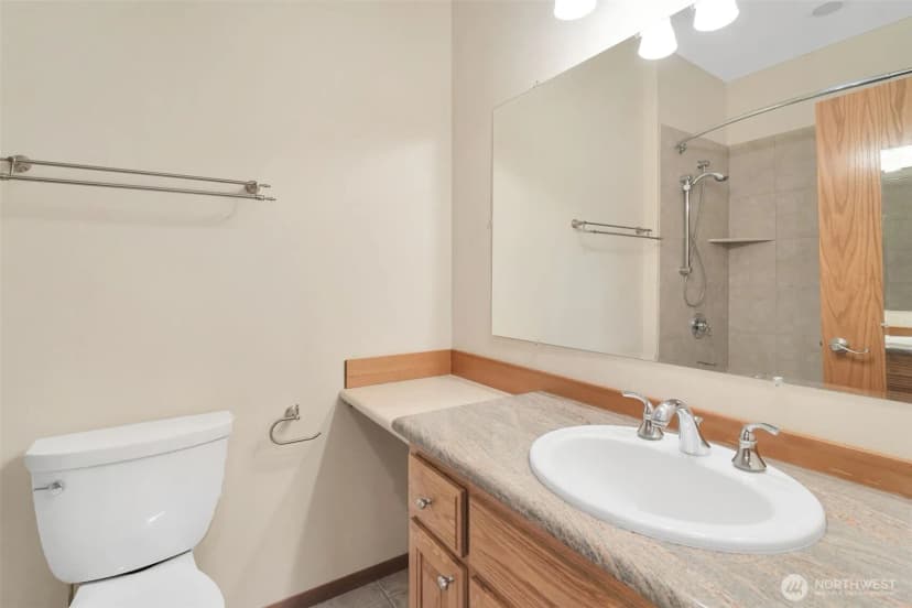 Property photo for 115 Schoolhouse Lane, Toledo photo 23