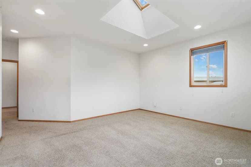 Property photo for 115 Schoolhouse Lane, Toledo photo 18