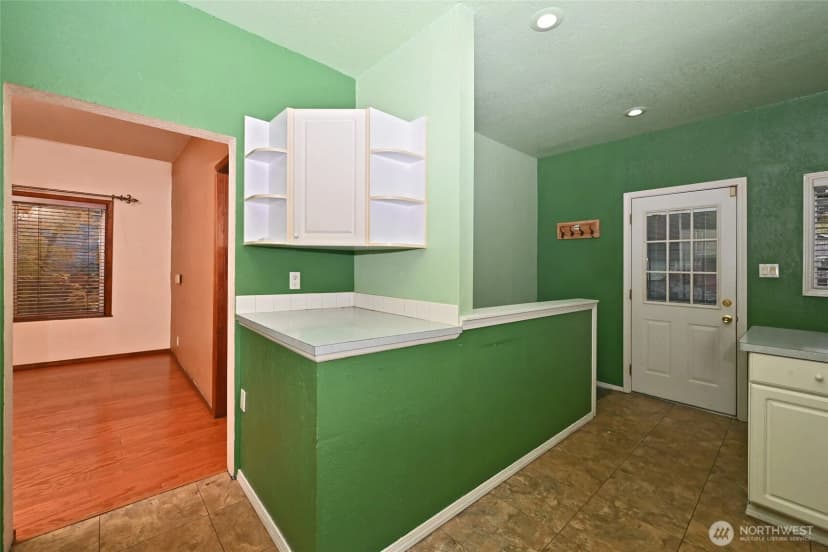 Property photo for 125 29th Avenue E, Seattle photo 8