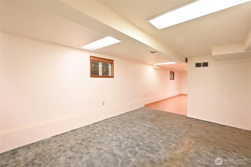 Property photo for 125 29th Avenue E, Seattle photo 16