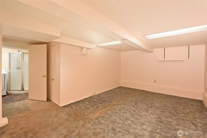 Property photo for 125 29th Avenue E, Seattle photo 14