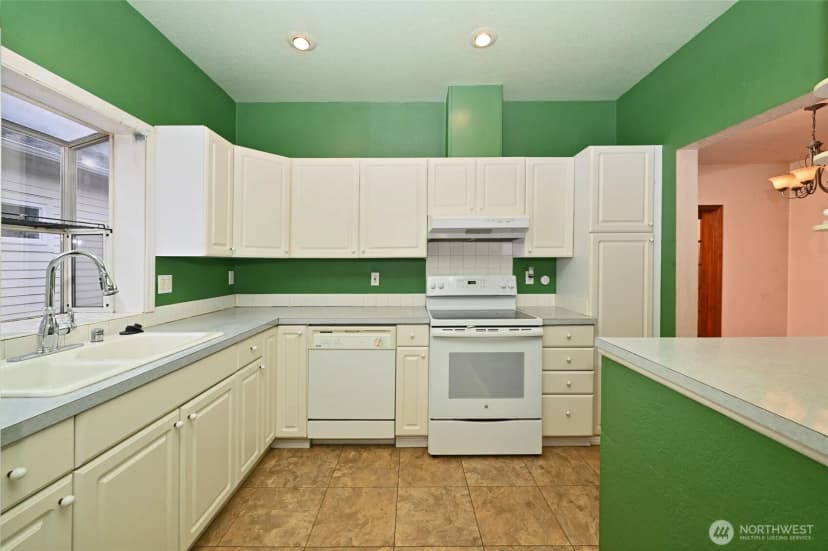 Property photo for 125 29th Avenue E, Seattle photo 6