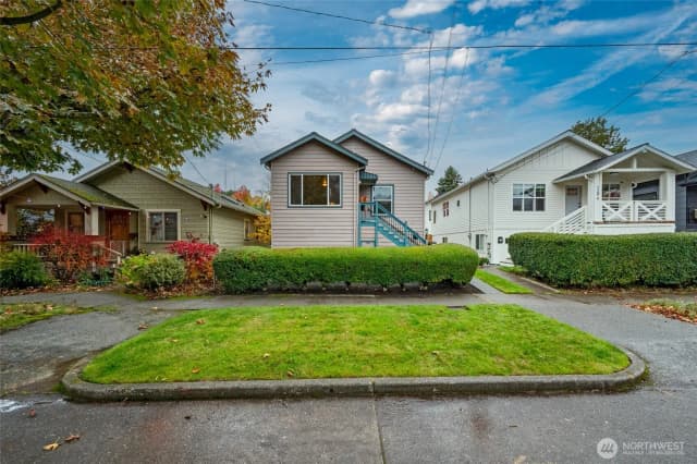 Property photo for 125 29th Avenue E, Seattle
