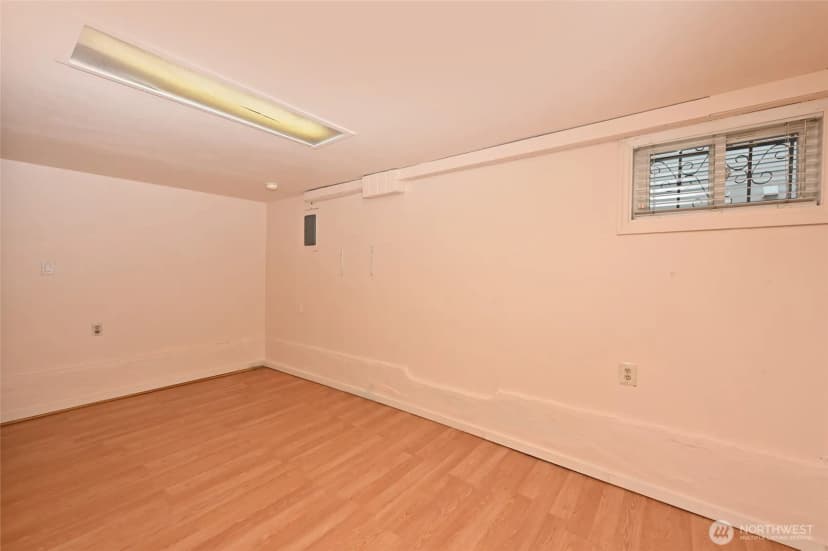 Property photo for 125 29th Avenue E, Seattle photo 17