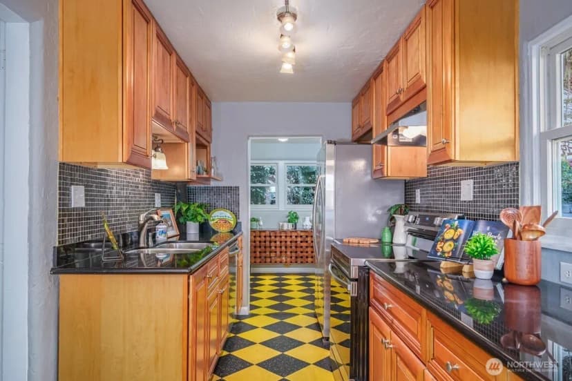 Property photo for 5417 40th Avenue Sw, Seattle photo 10