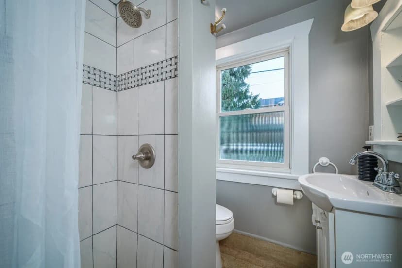 Property photo for 5417 40th Avenue Sw, Seattle photo 26
