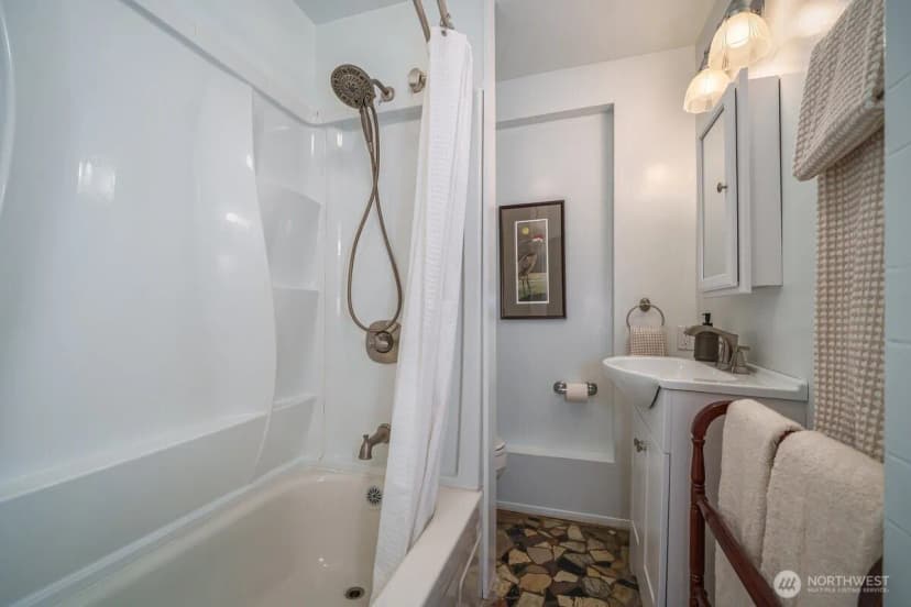 Property photo for 5417 40th Avenue Sw, Seattle photo 18