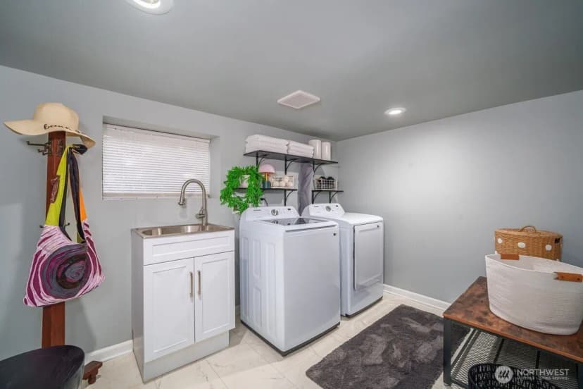 Property photo for 5417 40th Avenue Sw, Seattle photo 27