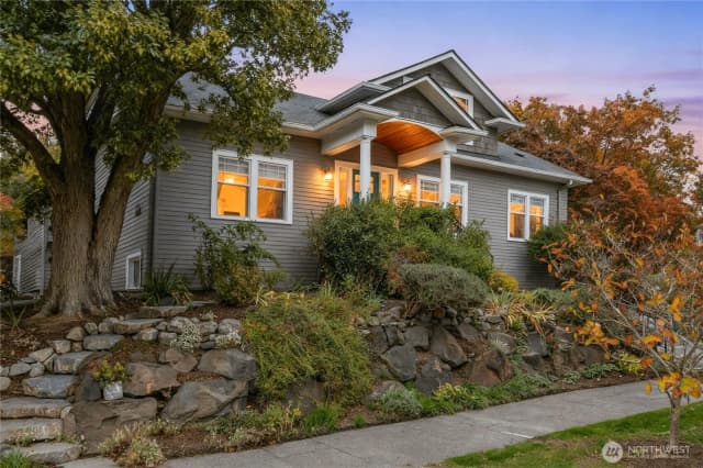 Property photo for 3116 S Bayview Street, Seattle photo 2