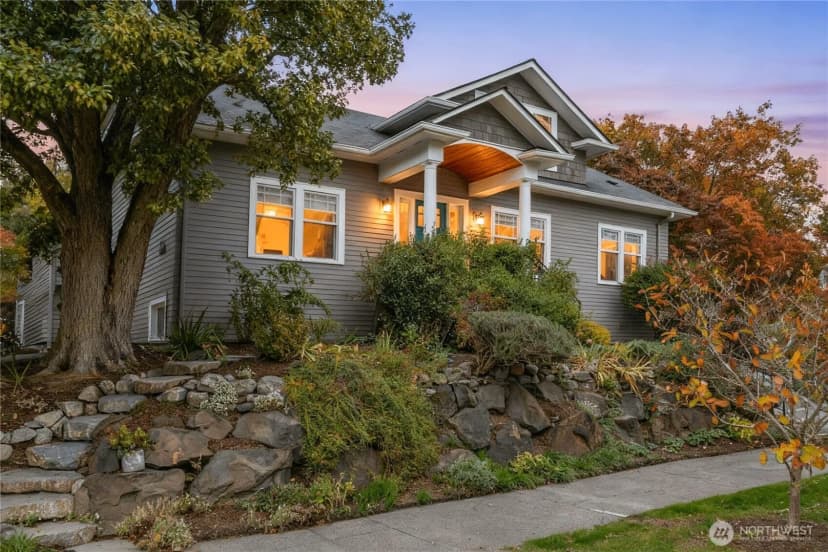 Property photo for 3116 S Bayview Street, Seattle photo 2
