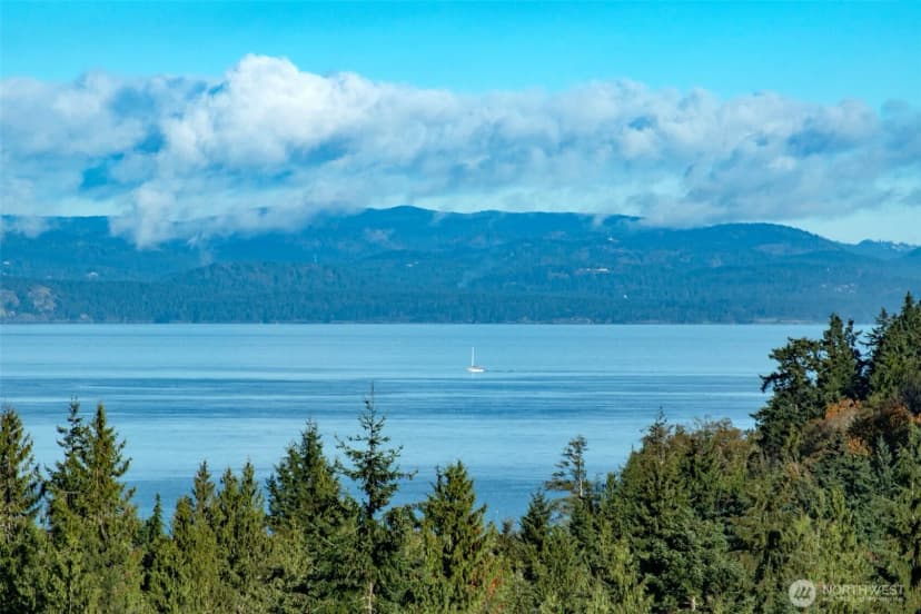 Property photo for 450 Elwha Bluffs Road, Port Angeles photo 12