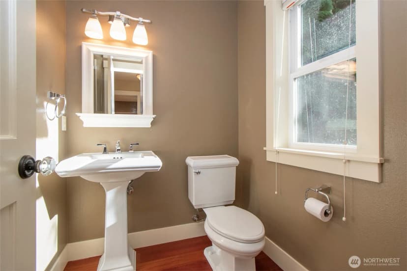 Property photo for 450 Elwha Bluffs Road, Port Angeles photo 32