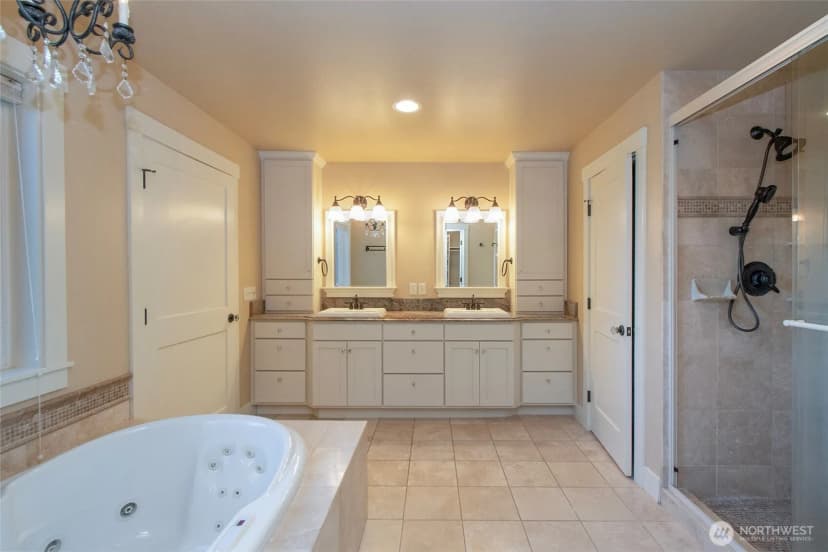 Property photo for 450 Elwha Bluffs Road, Port Angeles photo 28