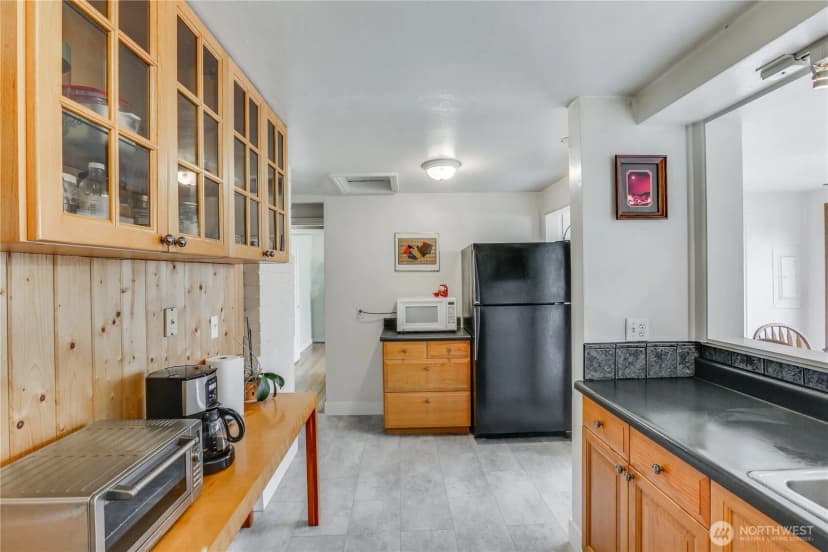 Property photo for 551 Bronson Way Ne, Renton photo 11