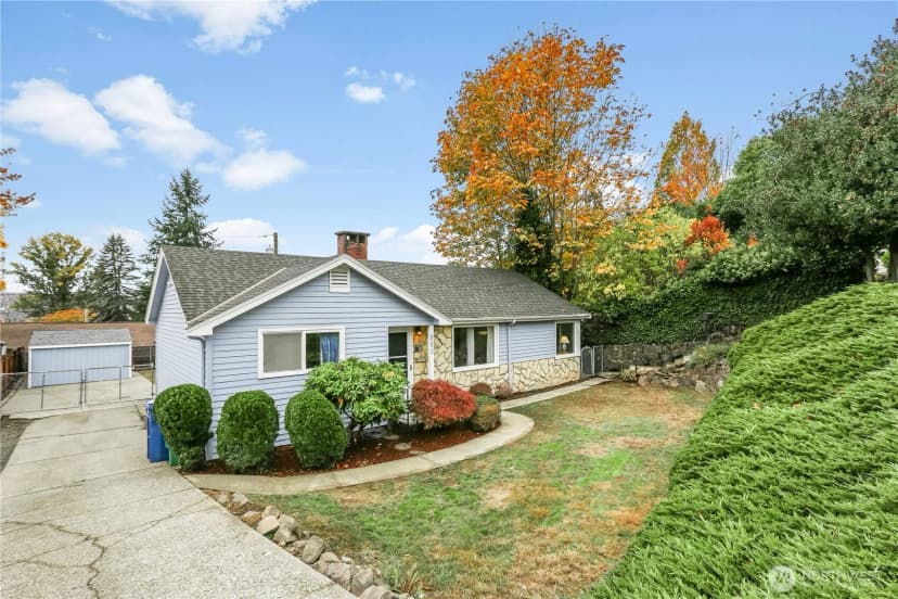 Property photo for 551 Bronson Way Ne, Renton