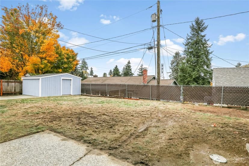Property photo for 551 Bronson Way Ne, Renton photo 21