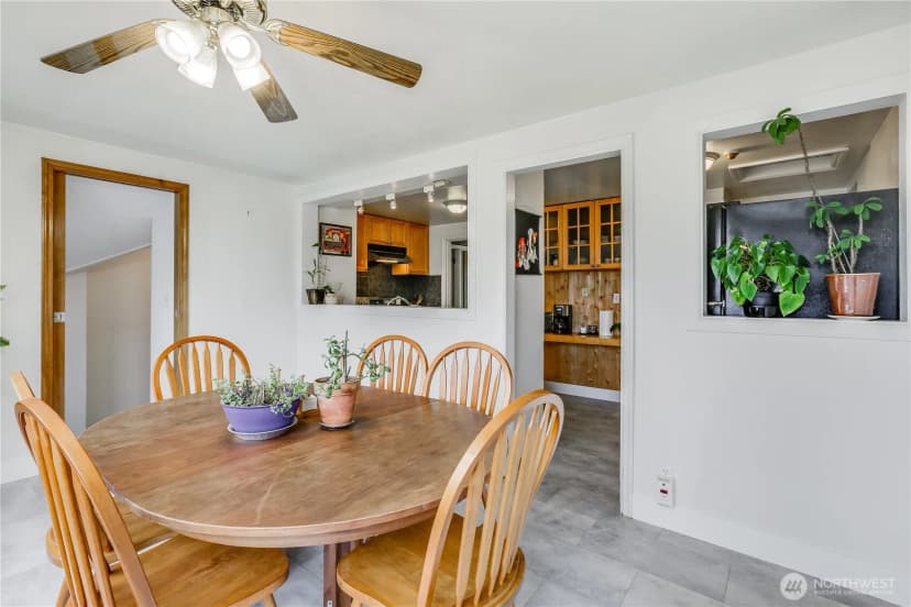Property photo for 551 Bronson Way Ne, Renton photo 12