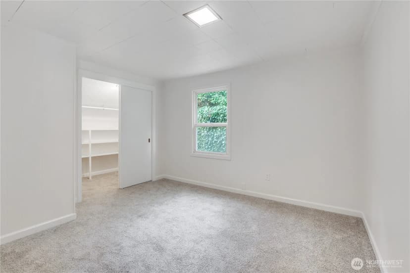 Property photo for 551 Bronson Way Ne, Renton photo 14