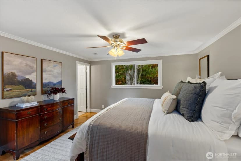 Property photo for 9617 Laurel Lane, Edmonds photo 15