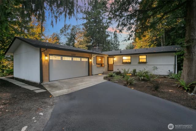 Property photo for 13209 69th Avenue Ne, Kirkland photo 2