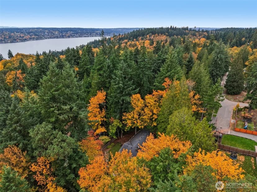 Property photo for 13209 69th Avenue Ne, Kirkland photo 39