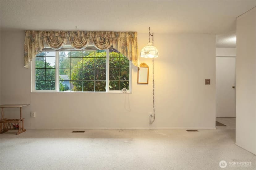 Property photo for 6818 Vail Drive, Lynden photo 6
