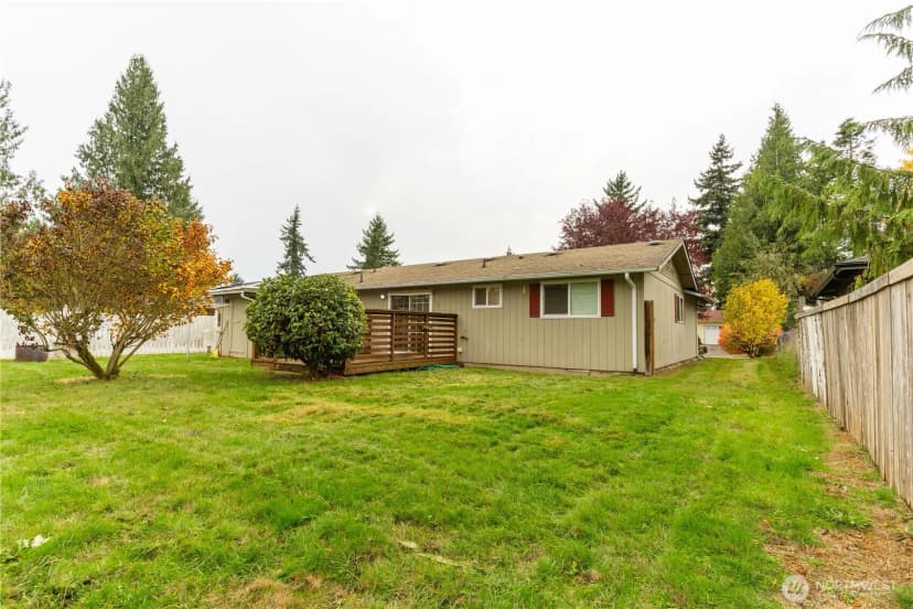 Property photo for 6818 Vail Drive, Lynden photo 25